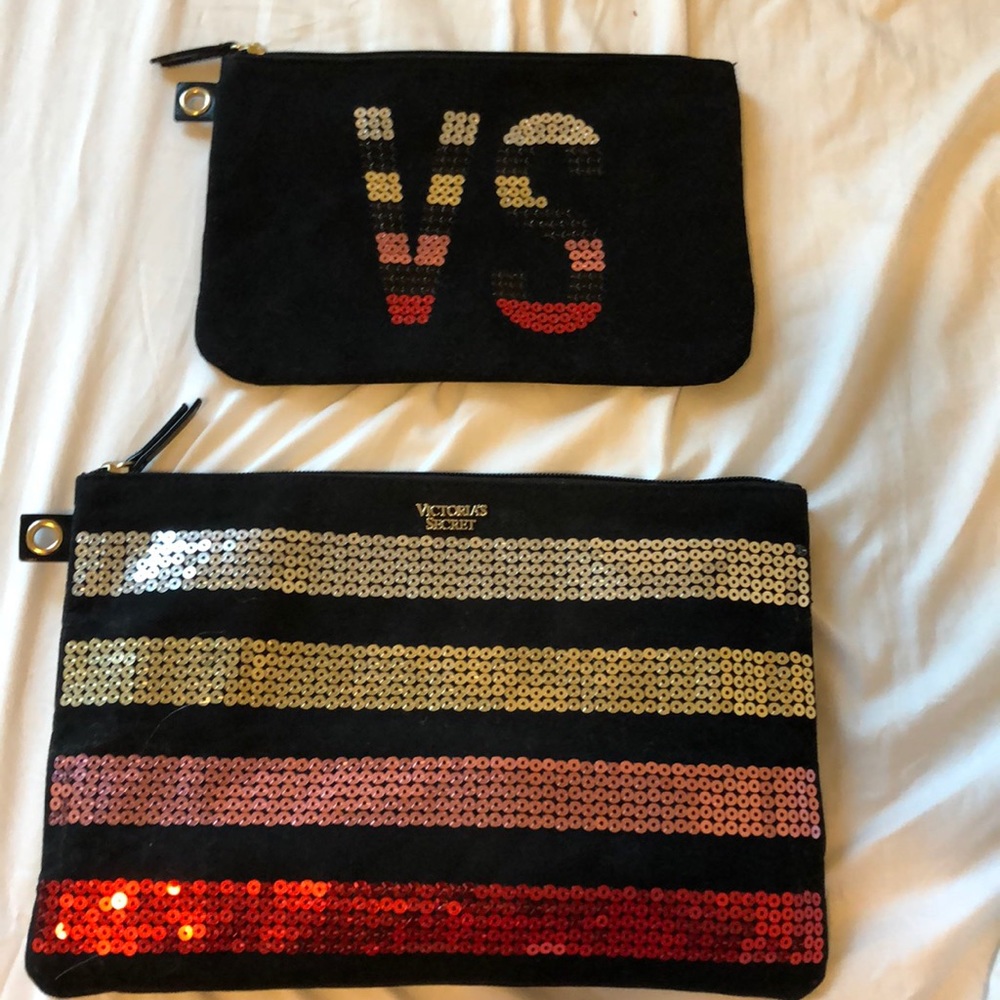 Bags Victoria secret.